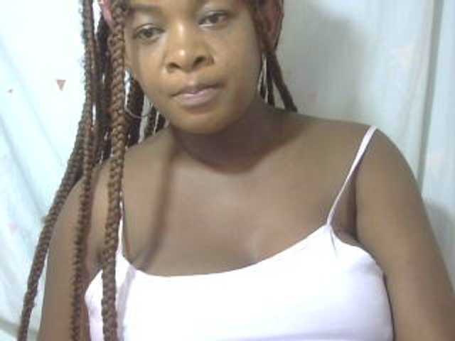 Love-Sexya live cam on BongaCams