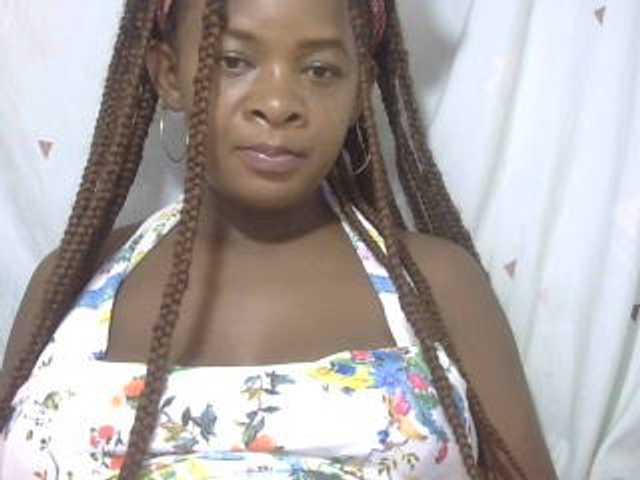 Love-Sexya live cam on BongaCams