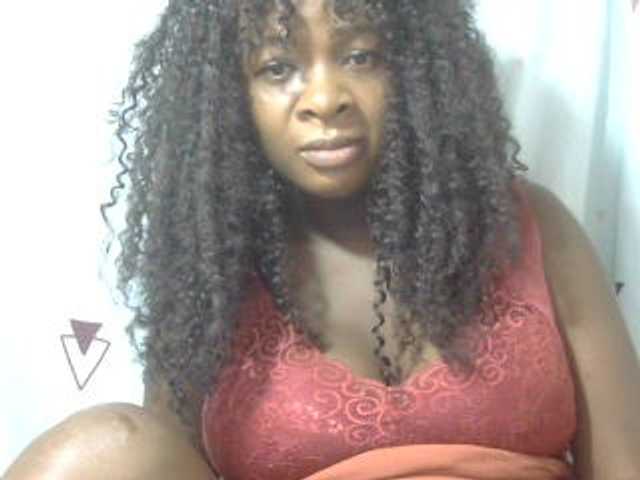 Love-Sexya live cam on BongaCams