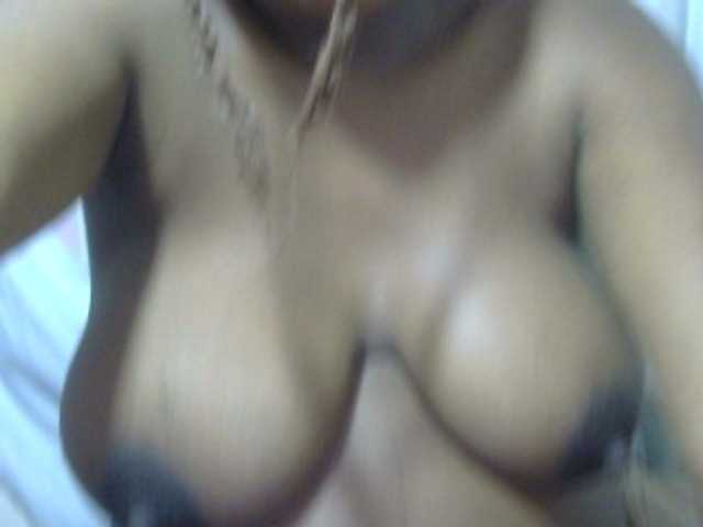Love-Sexya live cam on BongaCams