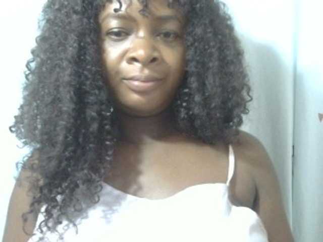 Love-Sexya live cam on BongaCams