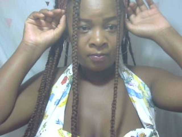 Love-Sexya, live now on BongaCams