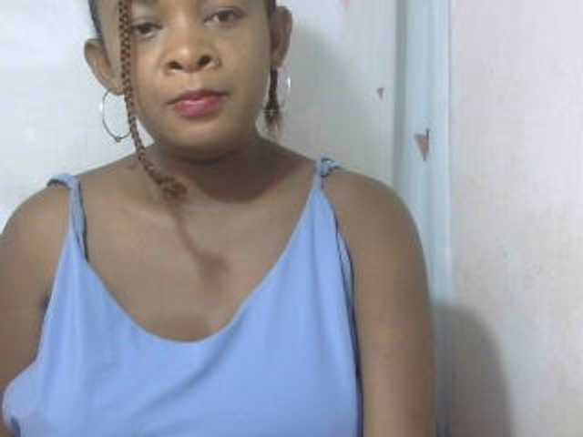 Love-Sexya live cam on BongaCams