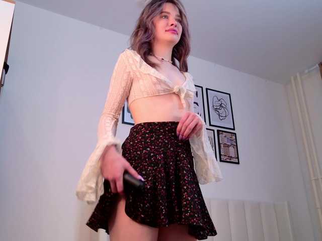 6HoneyMoon9 live cam on BongaCams