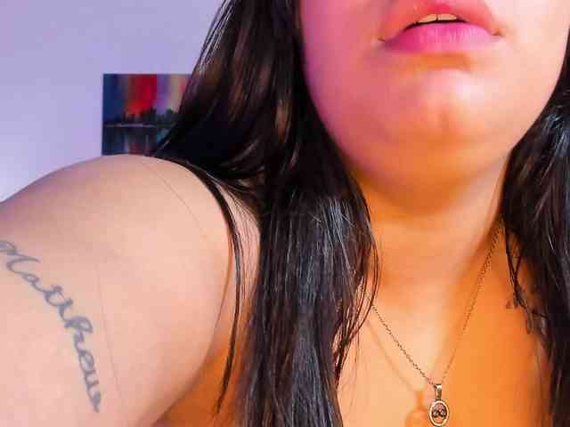 Model: DanielaMonterey