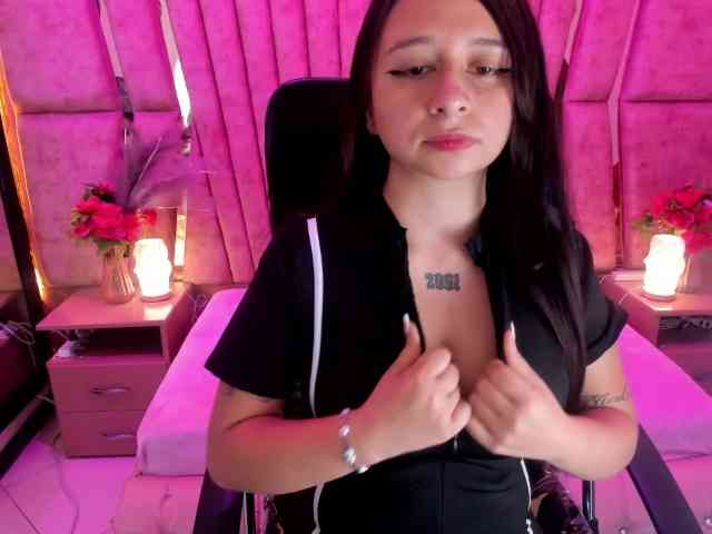 SofiaPetite