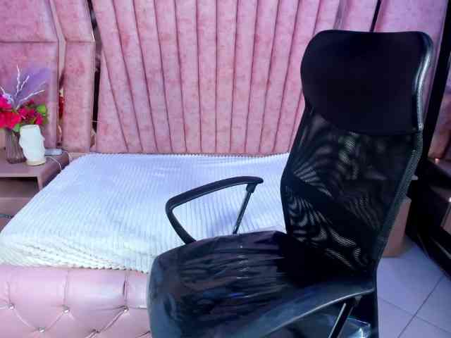 SofiaPetite webcam