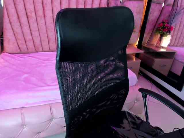 SofiaPetite webcam
