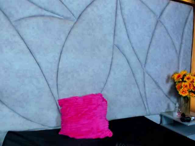 SofiaPetite webcam