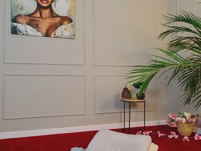 nyraglow live cam on BongaCams