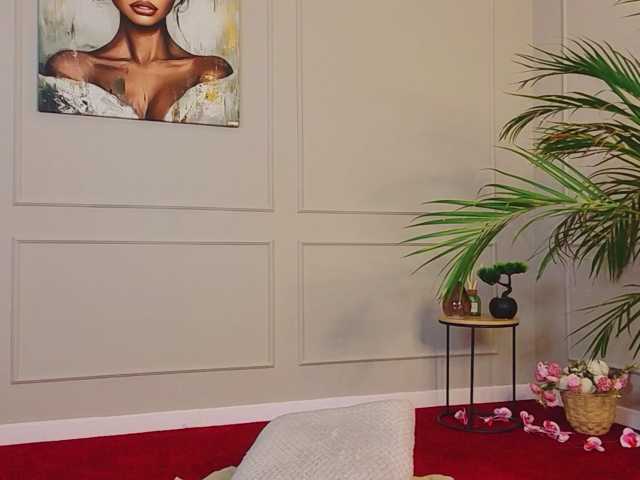 nyraglow live cam on BongaCams