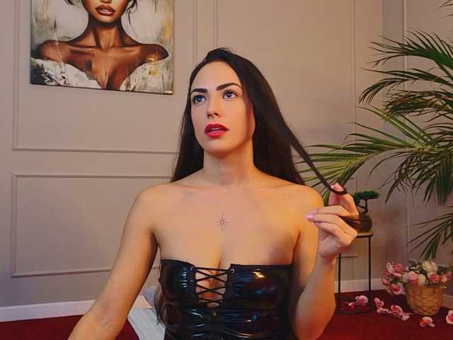 nyraglow live cam on BongaCams