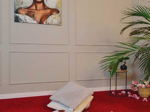 nyraglow live cam on BongaCams