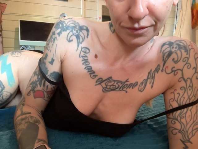 Berlindelrio live cam on BongaCams