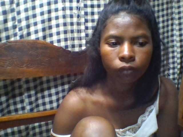 Luciafunnie live cam on BongaCams