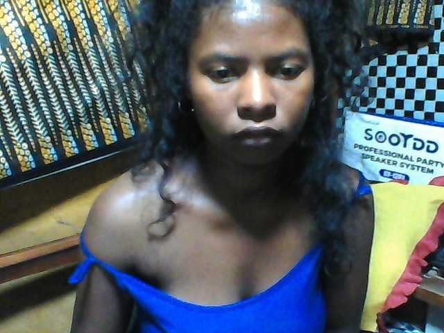 Luciafunnie live cam on BongaCams