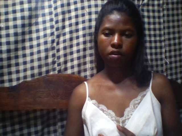 Luciafunnie live cam on BongaCams