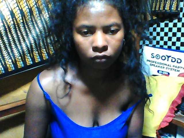 Luciafunnie live cam on BongaCams