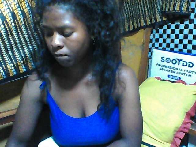 Luciafunnie live cam on BongaCams