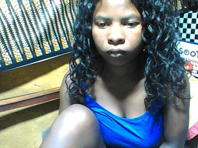 Luciafunnie live cam on BongaCams