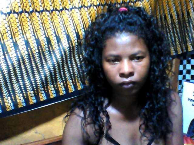 Luciafunnie live cam on BongaCams