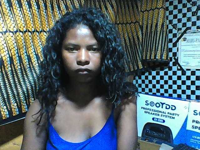 Luciafunnie live cam on BongaCams