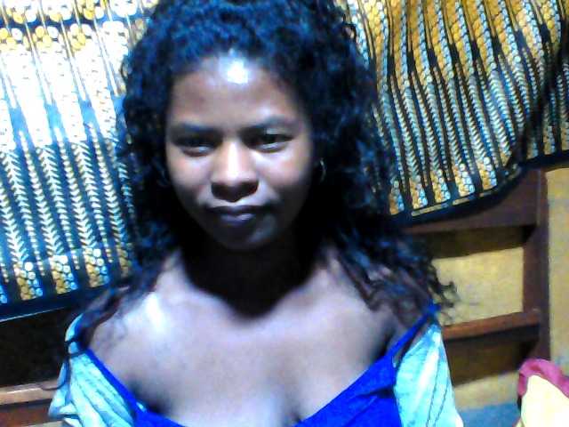 Luciafunnie live cam on BongaCams