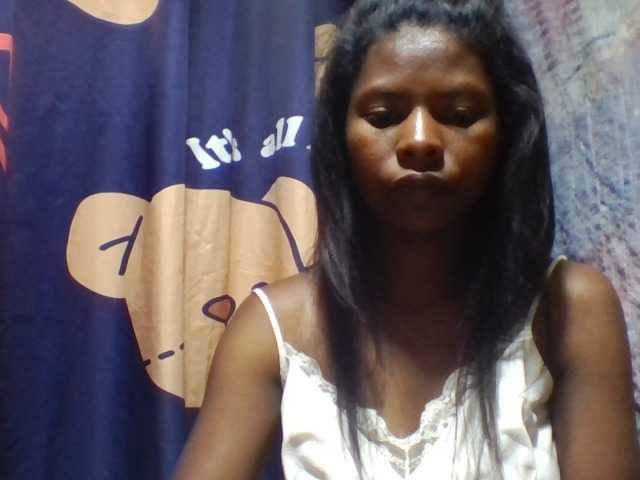Sex chat gratuit in direct cu Luciafunnie pe BongaCams