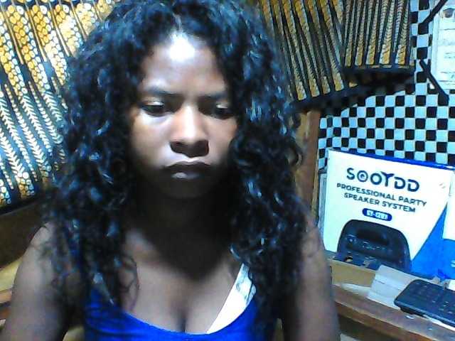 Luciafunnie webcam bongacams model stream image