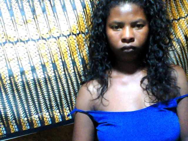 Luciafunnie live cam on BongaCams
