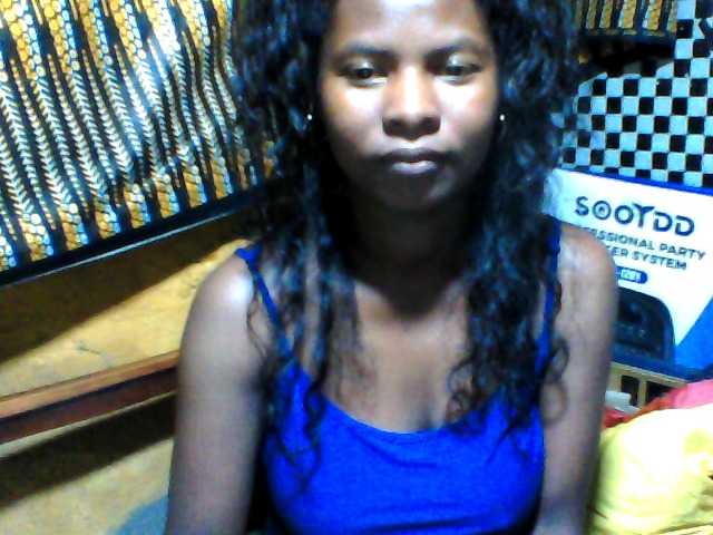 Luciafunnie live cam on BongaCams