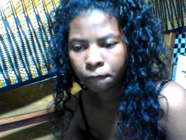 Luciafunnie live cam on BongaCams