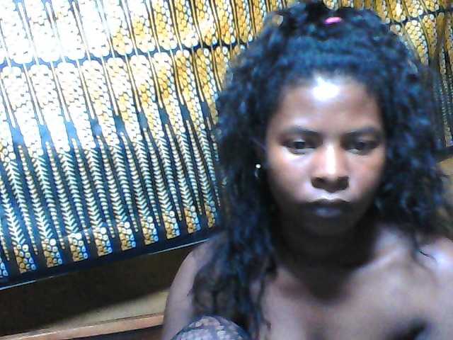Luciafunnie live cam on BongaCams