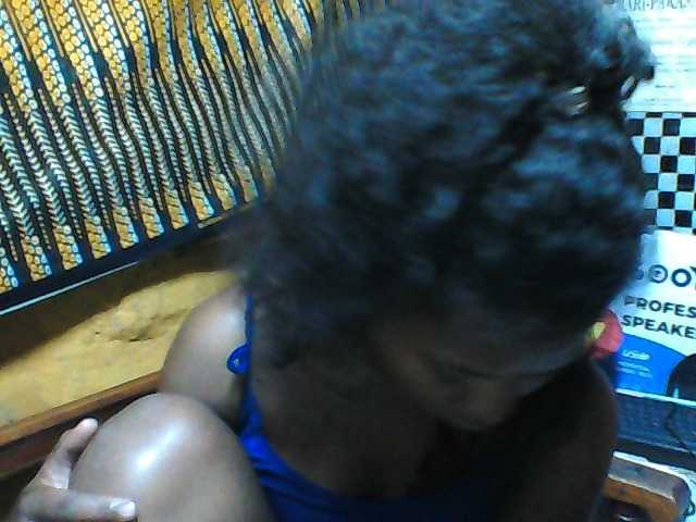 Luciafunnie live cam on BongaCams