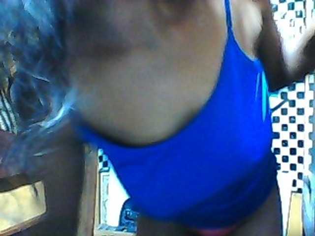 Luciafunnie live cam on BongaCams