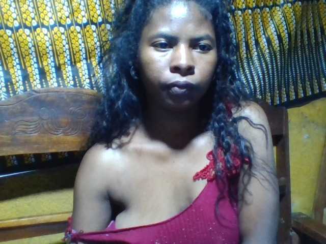Luciafunnie live cam on BongaCams