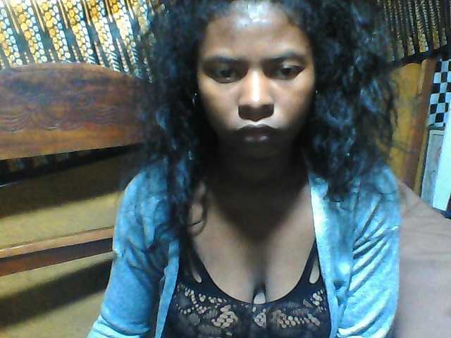 Luciafunnie live cam on BongaCams