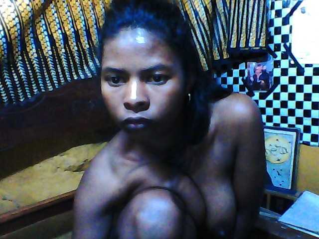 Luciafunnie live cam on BongaCams