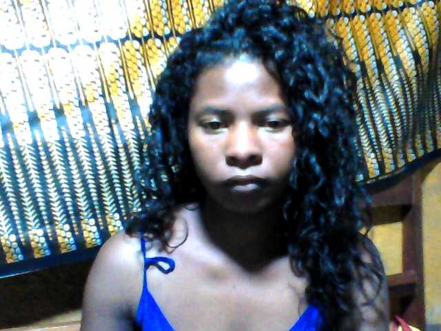 Luciafunnie live cam on BongaCams