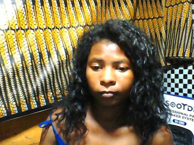 Luciafunnie live cam on BongaCams