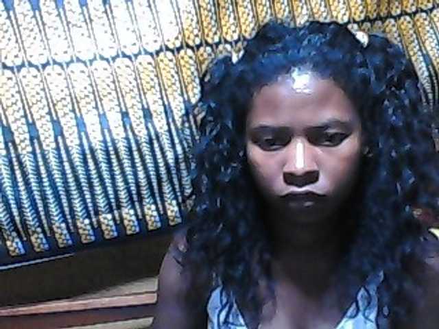 Luciafunnie live cam on BongaCams