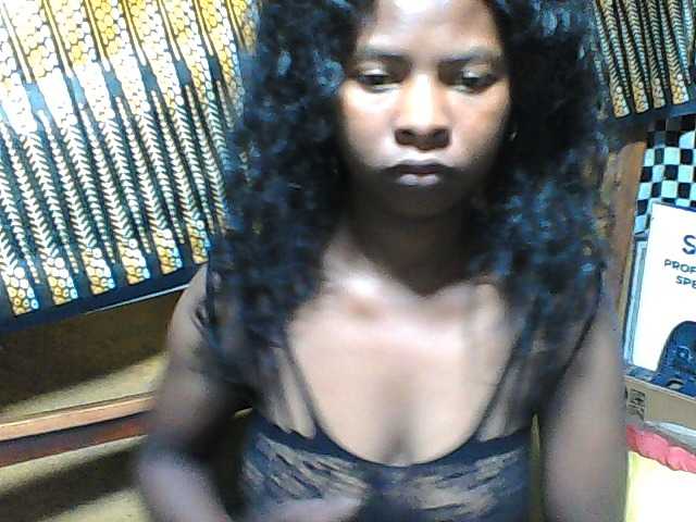 Luciafunnie live cam on BongaCams