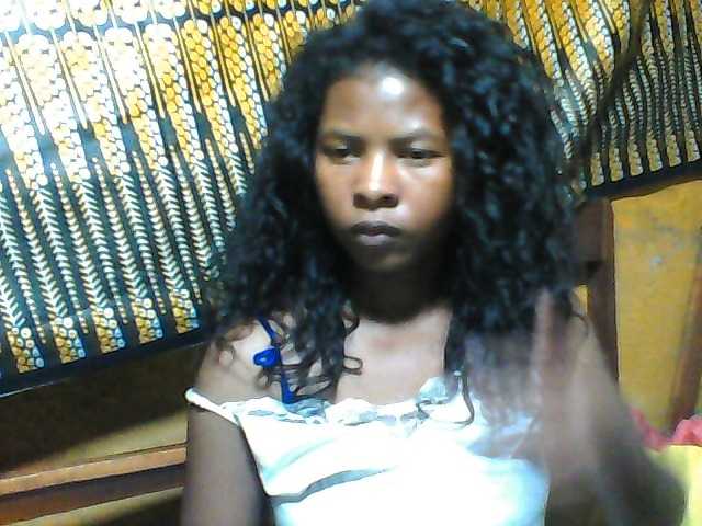 Luciafunnie live cam on BongaCams