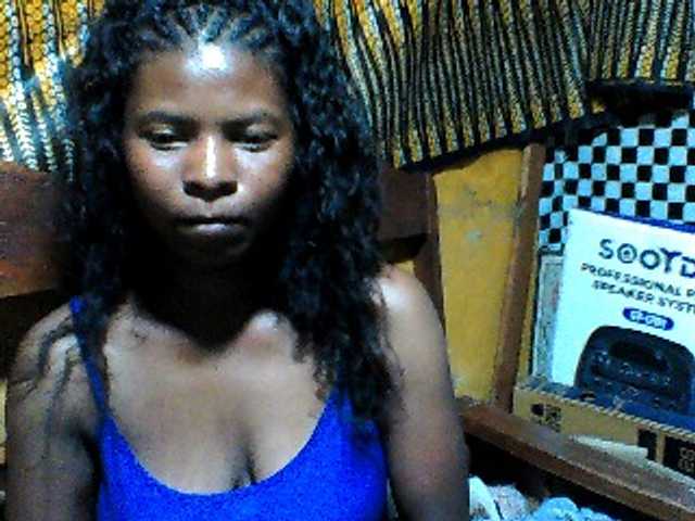 Luciafunnie live cam on BongaCams