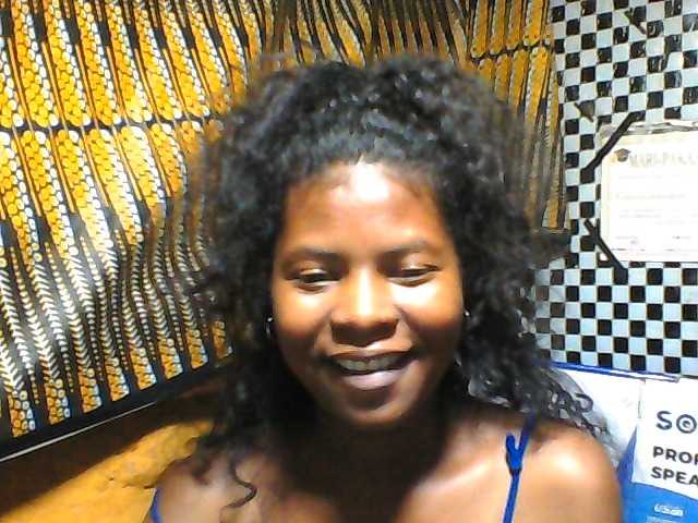 Luciafunnie live cam on BongaCams