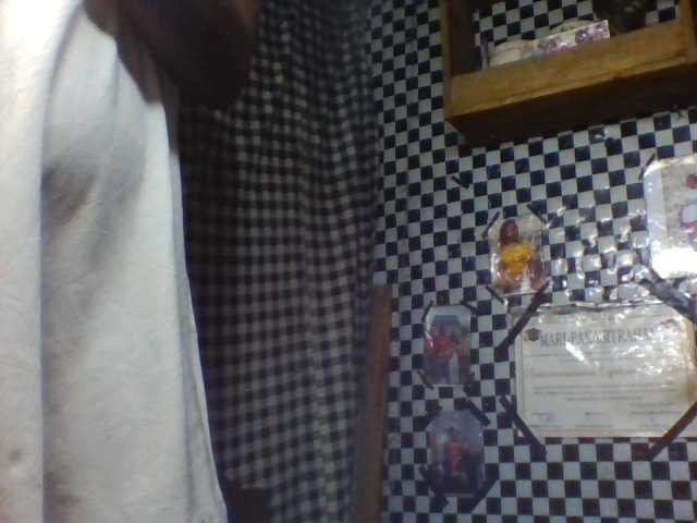 Luciafunnie live cam on BongaCams