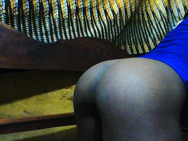Luciafunnie live cam on BongaCams
