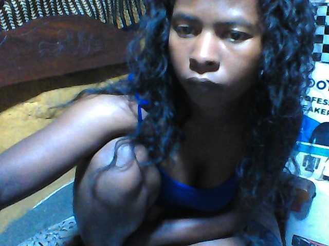 Luciafunnie live cam on BongaCams
