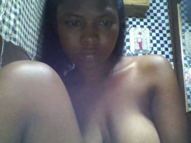 Luciafunnie live cam on BongaCams