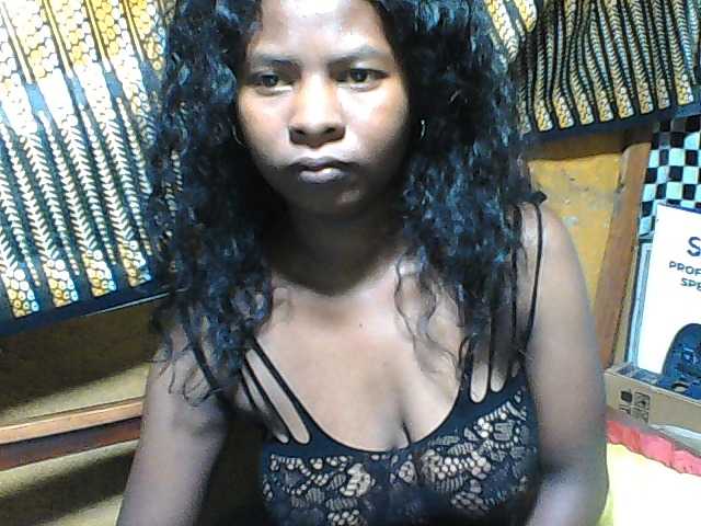 Luciafunnie live cam on BongaCams